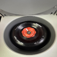 Eppendorf 5424 Centrifuge image 0